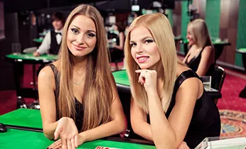 Hình ảnh minh họa dịch vụ hỗ trợ khách hàng aw8 game bài